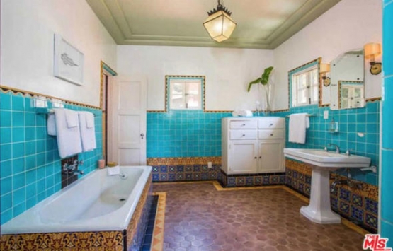 Frances Bean Cobain, emlak zengini olma yolunda!