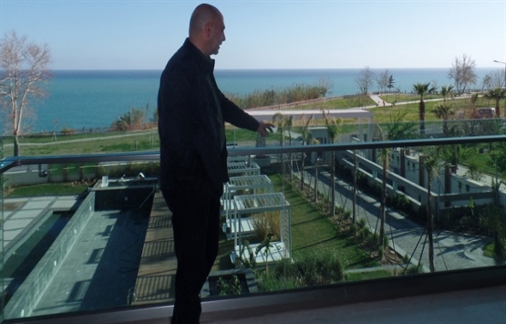 Kırmızıtaş Holding'e FETÖ'den el konuldu!