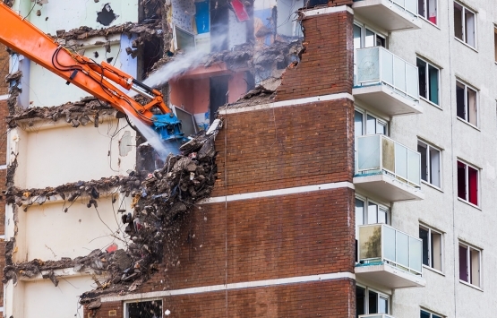 İzmir Urla da 56 villalı sitedeki bazı bölümler için yıkım kararı!