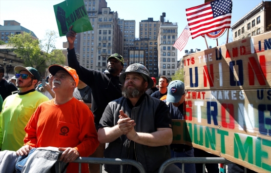 New York ta inşaat çalışanları Ben de varım dedi!