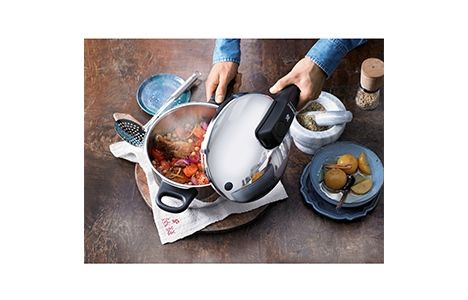 WMF, Züchex'te boy gösterecek!