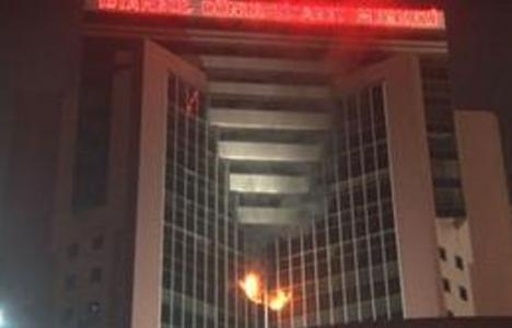 İstanbul Dünya Ticaret Merkezi'nde korkutan yangın!