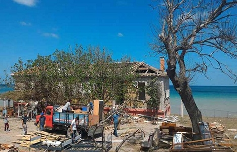 200 yıllık tarihi Akpınar Tahlisiye İstasyonu binası yıkıldı!