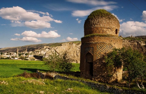 Hasankeyf'teki Zeynel Bey Türbesi son teknolojiyle onarılacak!