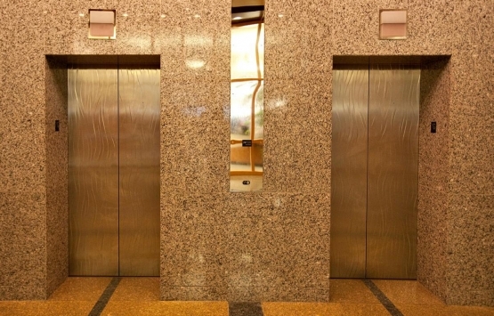 Giriş katında oturanlar asansör parası ödemek zorunda mı?