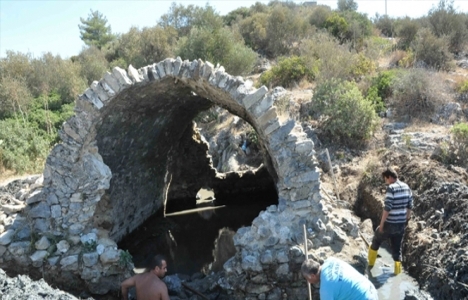 Kuşadası'ndaki Roma hamamı restore edilecek!