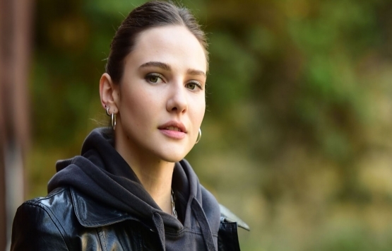 Alina Boz, Bozcaada’dan arsa aldı!