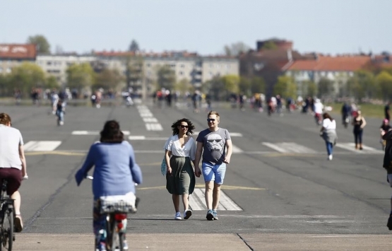 Almanya’da ev fiyatlarının düşmesi için yeni konut inşaatı önerisi!