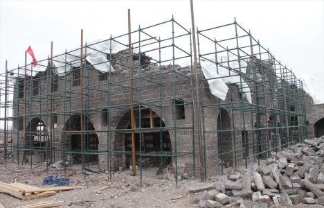 Sur'da tarihi eserler restore ediliyor!