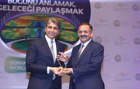 Fatih Belediyesi'ne Yerel Yönetimlerde Coğrafi Bilgi Sistemleri ödülü!