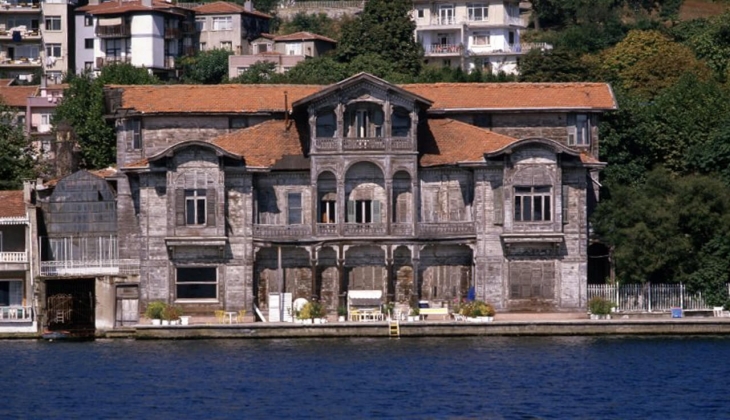 Katar Emiri nden karısına büyük jest! Yeniköy deki Şehzade Burhanettin Efendi Yalısı baştan aşağı yenileniyor!