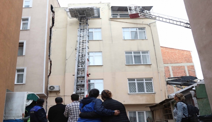 Hafif hasarlı konut sahipleri dikkat! Ödemelerle ilgili çok önemli açıklama!