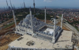 Çamlıca Camii'nin açılışı ertelendi mi?