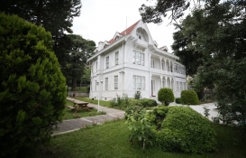 Atatürk Evi Müzesi'nin tapusu sergileniyor!