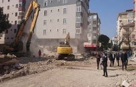 Kartal'da riskli son binanın yıkımına başlandı!