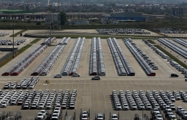 Otomobil satışlarında rekor kırıldı! Otomobil ve hafif ticari araç toplam satışları Şubat'ta yüzde 50,4 arttı!