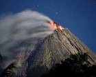 Endonezya’da Sinabung Yanardağı faaliyete geçti! 