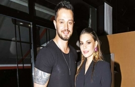 Murat Boz ve Aslı Enver İstinye'de ev arıyor!