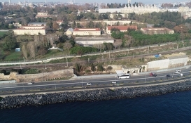 Topkapı Sarayı'na istinat duvarlı önlem!