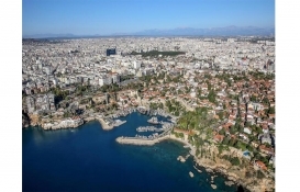 Antalya'da 11 milyon TL'ye satılık bina!