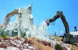 Doğu Kudüs’te Filistinlilere ait 70 ev yıkıldı!