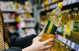 Ayçiçek yağında bu indirim ilk defa yapıldı! Torbasını sepetini alan o markete koştu.. Elinizi çabuk tutun