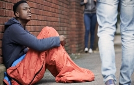 Koronavirüs, İngiltere'deki 28 bin evsizin hayatını zorlaştırıyor!