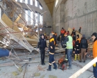 Uşak Üniversitesi'nin camii inşaatında iskele çöktü!