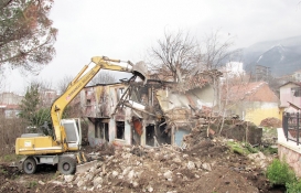 21 bin metruk bina yıkıldı!
