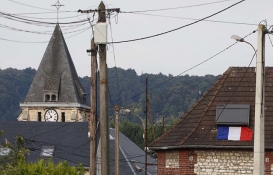 Saint-Jules Katolik kilisesi cemaatin ilgisizliği nedeniyle satışa çıkarıldı!