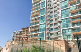 Türklerin yaşam şartlarına uygun konutlar yok satıyor!