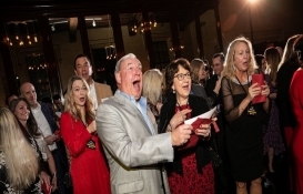 ABD'li emlak şirketinden çalışanlarına 10 milyon dolar ikramiye!