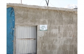 Mardinli lise öğrencileri İdlib'de 6 briket ev yaptırdı!