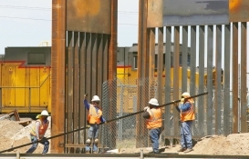 Meksika'da inşaat firmasından rüşvet almakla suçlanan Lozoya mahkemeye çıktı!