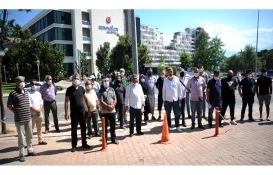 Antalya'da arazilerine imar izni verilmeyen arsa sahiplerinden protesto!