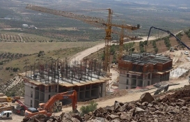 Kilis'te depremzedeler için yapılan kalıcı konutların inşası tam gaz! İlk etap 24 Aralık'ta tamam!
