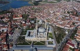 Edirne'de 9.8 milyon TL'ye satılık arsa!