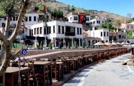 Konya'da kira ücretine zam yapılan esnaftan tepki!