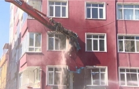 Bahçelievler'deki 42 yıllık binada yıkım başladı!