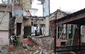 Şehirlerin güvenliği için metruk binalar yıkılıyor!