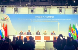 Dünyaya bir ilk! Dolara karşı oluşturulan ortak para birimi BRICS’in banknotu yayımlandı!