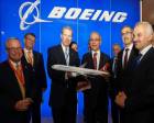 Boeing, Istanbul Airshow’da Ulaştırma, Denizcilik ve Haberleşme Bakanına model uçak hediye etti!