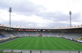 19 Mayıs Stadyumu'nun demir blokları yıkıldı!