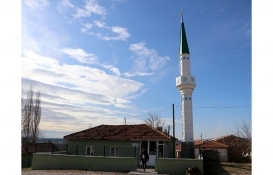 Edirne Saksağan köyündeki camiye 70 yıl sonra minare yapıldı!