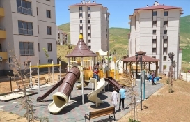 Hakkari'de terör mağduru aileler evlerine kavuştu!