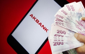 Akbank'ın kapısındaki kuyruk bu yüzdenmiş! Emekli promosyonunda efsaneleşti: Açıklanan rakam dudak uçuklattı!