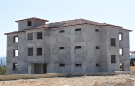 İzmir'de okul inşaatı bitmeyince, konteynerlerde eğitim başladı!