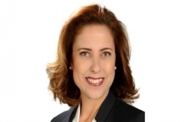 İlay Aksoy'dan konut alımında vatandaşlık verilmesine tepki! 