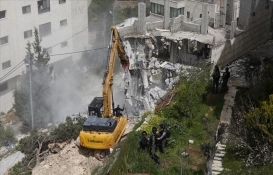 İsrail askerleri Batı Şeria'da Filistinlilere ait evi yıktı!