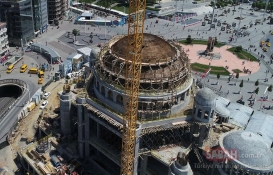 Taksim Camii'nin minarelerinin inşaatına başlandı!